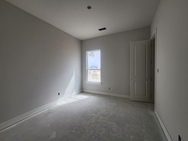 12421 Hornfels Drive, Krum, TX 76249