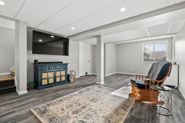6091 S 30th Street, Kalamazoo, MI 49048