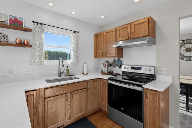 6091 S 30th Street, Kalamazoo, MI 49048