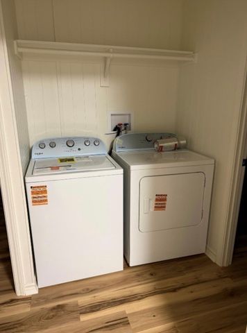 305 W Bryant Street, Elm Mott, TX 76640