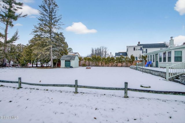 517 Kings Road, Schenectady, NY 12304