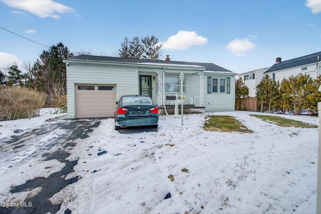 517 Kings Road, Schenectady, NY 12304