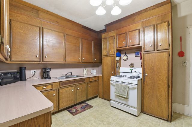 5305 Main Street, Santa Fe, TX 77510