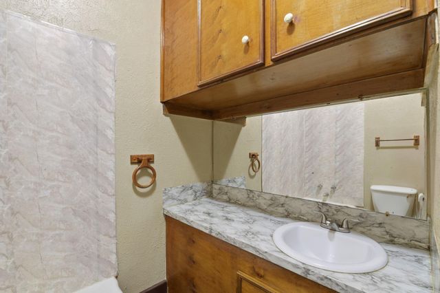 5305 Main Street, Santa Fe, TX 77510