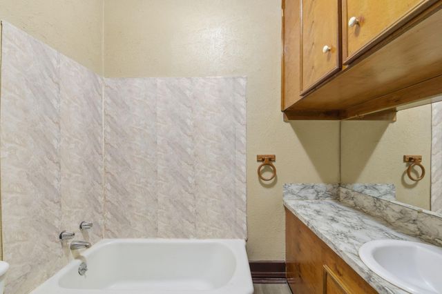 5305 Main Street, Santa Fe, TX 77510