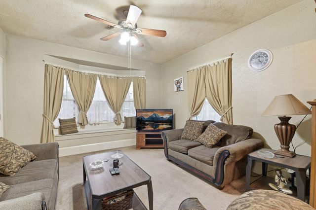 5305 Main Street, Santa Fe, TX 77510