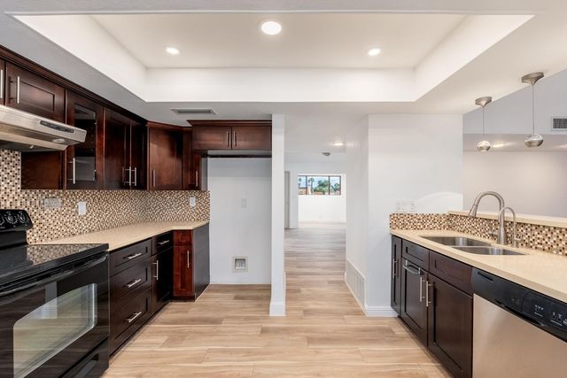 9709 E Mountain View Road Unit 2705, Scottsdale, AZ 85258