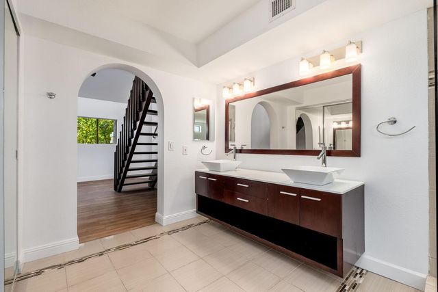 9709 E Mountain View Road Unit 2705, Scottsdale, AZ 85258