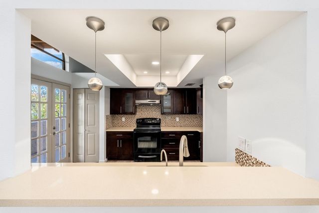 9709 E Mountain View Road Unit 2705, Scottsdale, AZ 85258