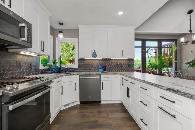 1120 NW 73rd Terrace, Kansas City, MO 64118