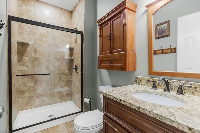 1120 NW 73rd Terrace, Kansas City, MO 64118