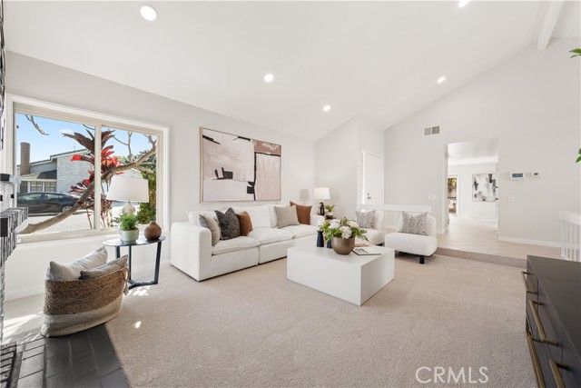 10 Alderbrook, Irvine, CA 92604