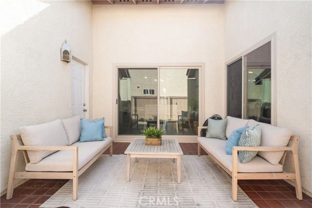 10 Alderbrook, Irvine, CA 92604