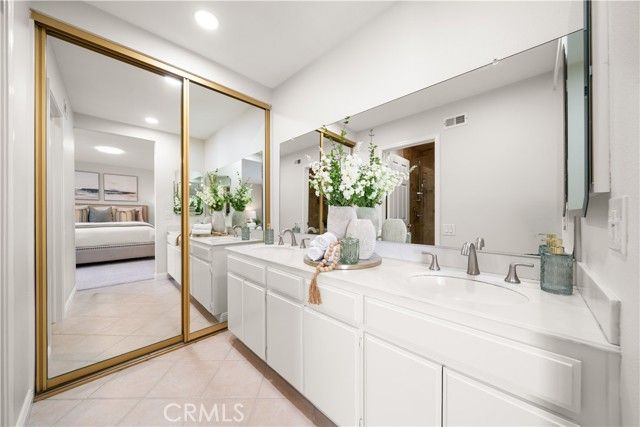 10 Alderbrook, Irvine, CA 92604