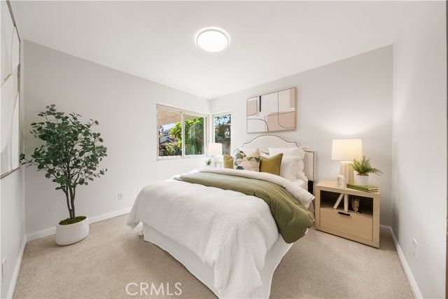 10 Alderbrook, Irvine, CA 92604