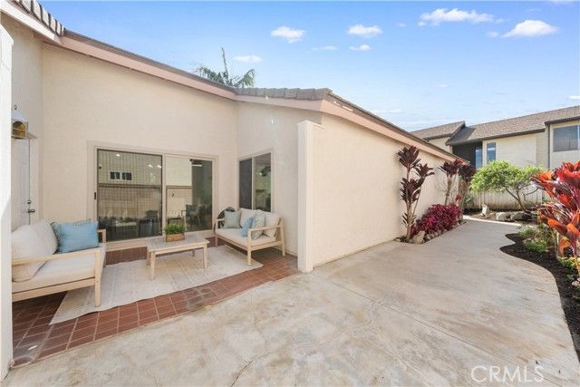 10 Alderbrook, Irvine, CA 92604