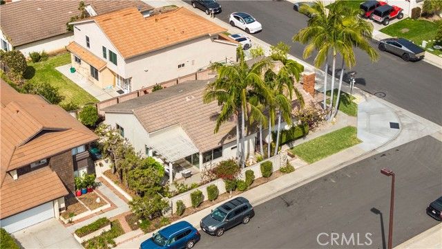 10 Alderbrook, Irvine, CA 92604