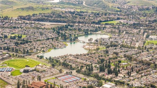 10 Alderbrook, Irvine, CA 92604