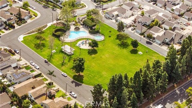 10 Alderbrook, Irvine, CA 92604