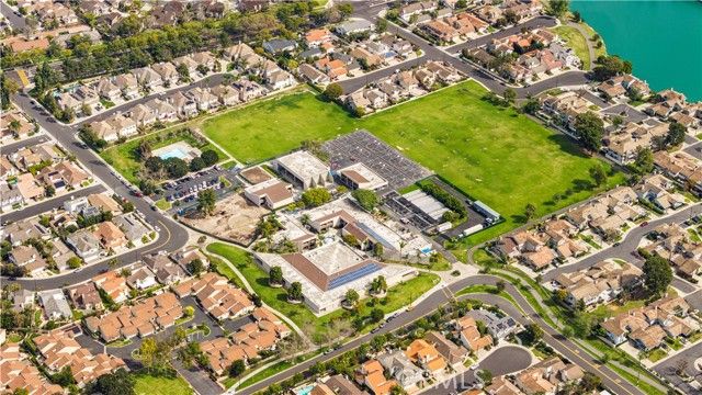 10 Alderbrook, Irvine, CA 92604