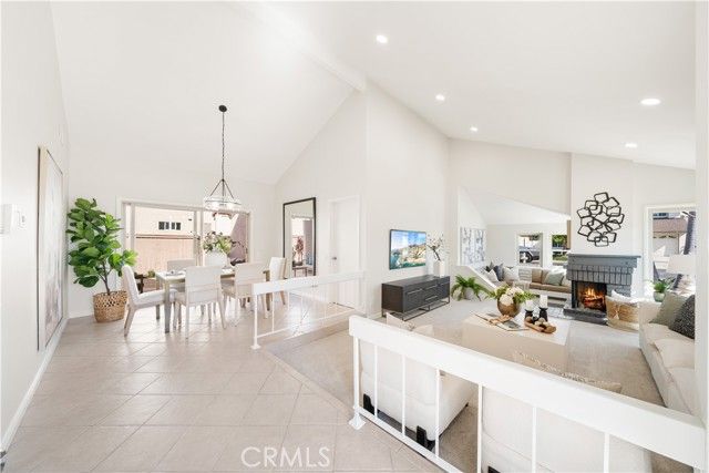 10 Alderbrook, Irvine, CA 92604