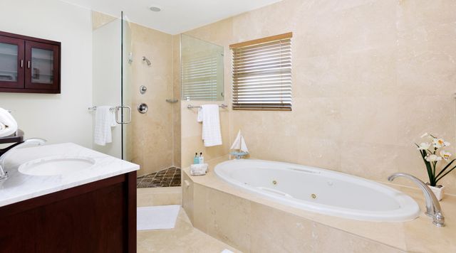 2003 Bay Drive, Pompano Beach, FL 33062