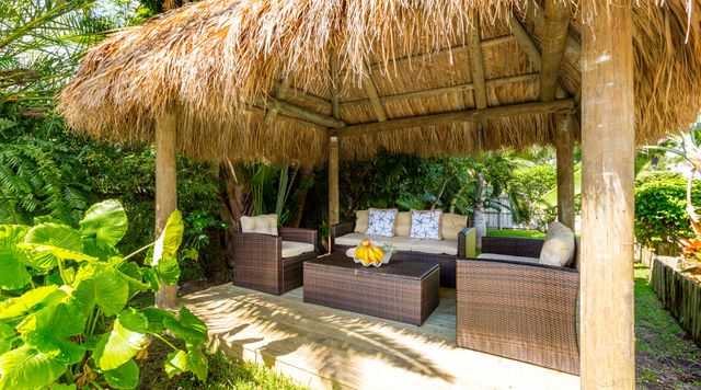 2003 Bay Drive, Pompano Beach, FL 33062