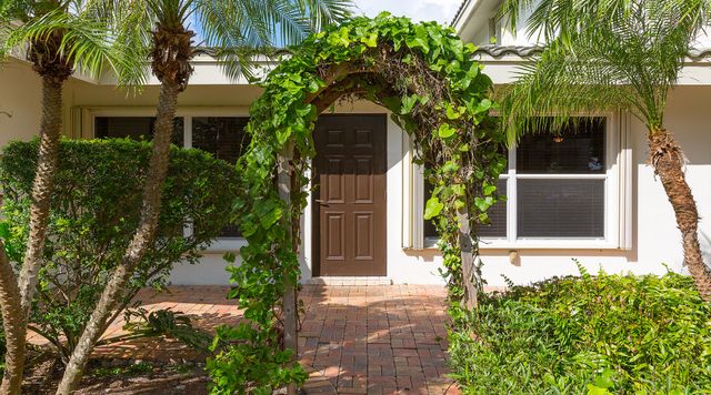 2003 Bay Drive, Pompano Beach, FL 33062
