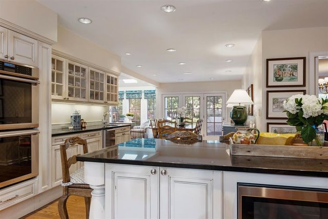 145 Woodley Road, Winnetka, IL 60093