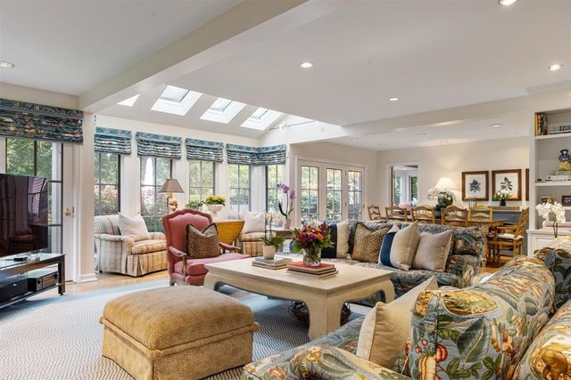 145 Woodley Road, Winnetka, IL 60093