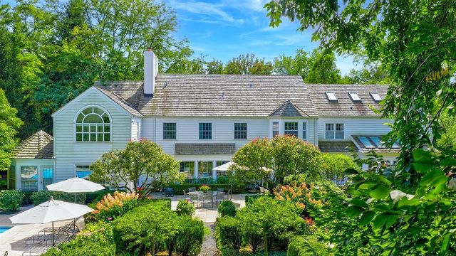 145 Woodley Road, Winnetka, IL 60093