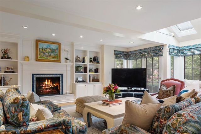 145 Woodley Road, Winnetka, IL 60093