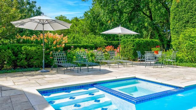 145 Woodley Road, Winnetka, IL 60093