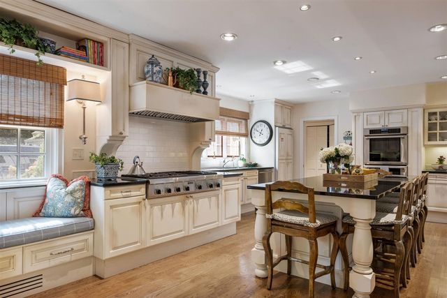 145 Woodley Road, Winnetka, IL 60093