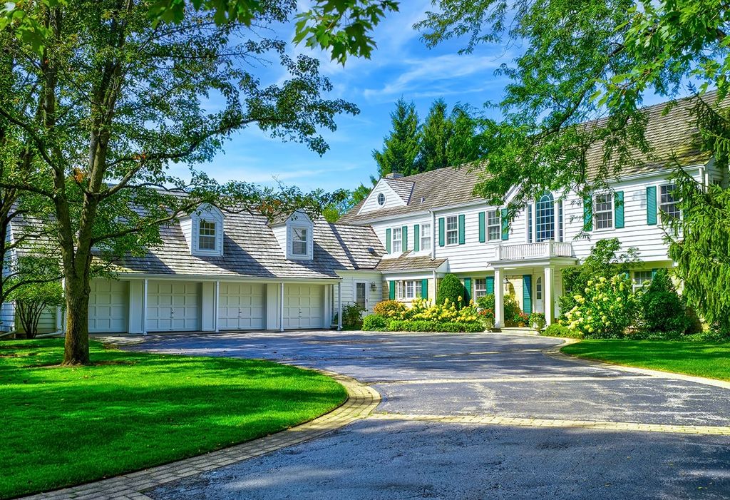 145 Woodley Road, Winnetka, IL 60093