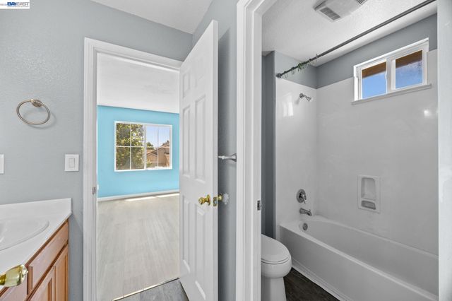 4528 Wagon Trail Way, Antioch, CA 94531