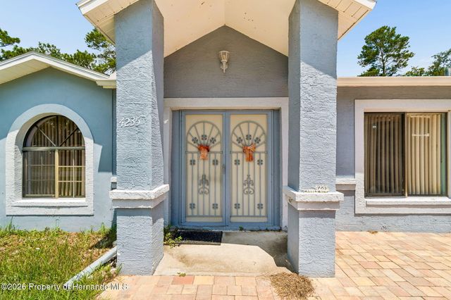4235 Castle Avenue, Spring Hill, FL 34609