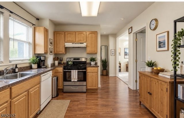 26 Pulaski St, Bloomfield Twp., NJ 07003