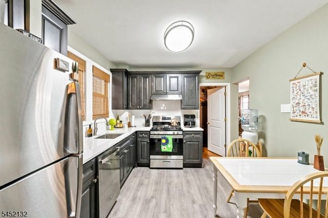 26 Pulaski St, Bloomfield Twp., NJ 07003