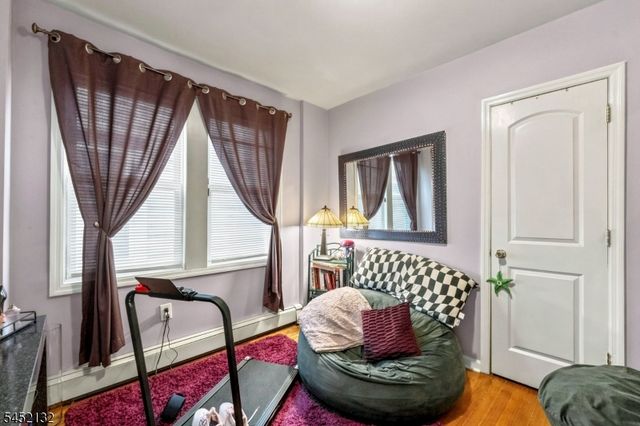26 Pulaski St, Bloomfield Twp., NJ 07003