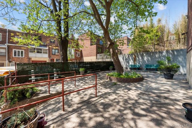 67-30 Dartmouth Street 2S, Forest Hills, NY 11375