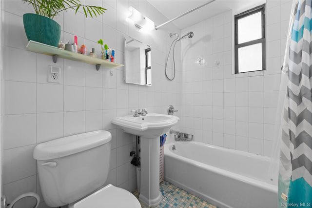 67-30 Dartmouth Street 2S, Forest Hills, NY 11375