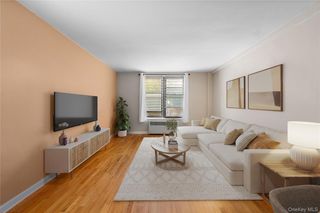 67-30 Dartmouth Street 2S, Forest Hills, NY 11375