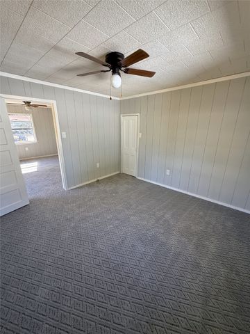 225 College Street, Roxton, TX 75477