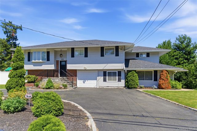 103 Wright Avenue, Deer Park, NY 11729