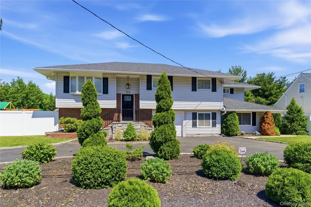 103 Wright Avenue, Deer Park, NY 11729