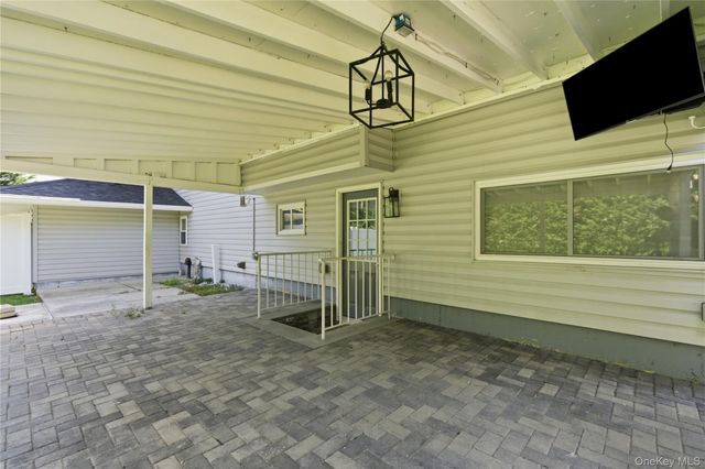 103 Wright Avenue, Deer Park, NY 11729