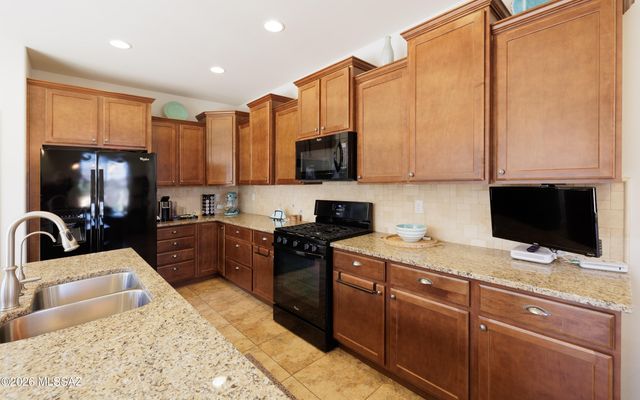 14016 E Voss Street, Vail, AZ 85641