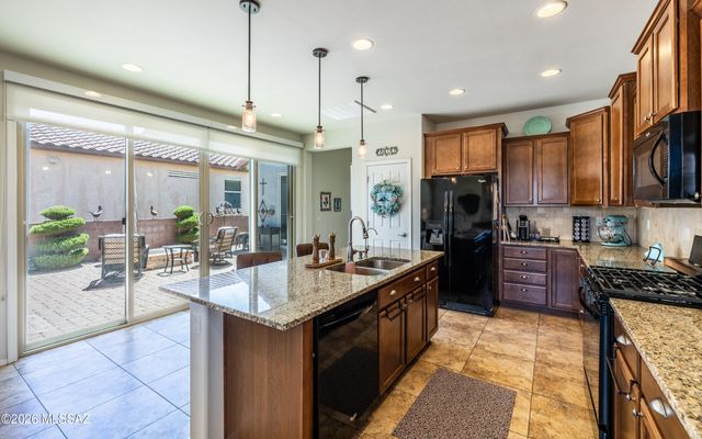 14016 E Voss Street, Vail, AZ 85641
