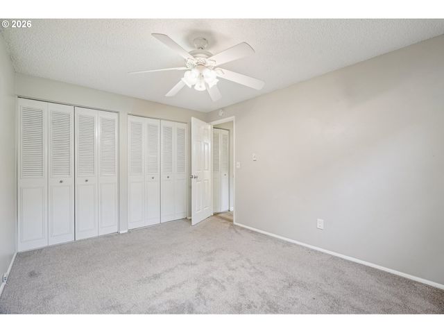 810 Ne PINEBROOK Ave, Vancouver, WA 98684